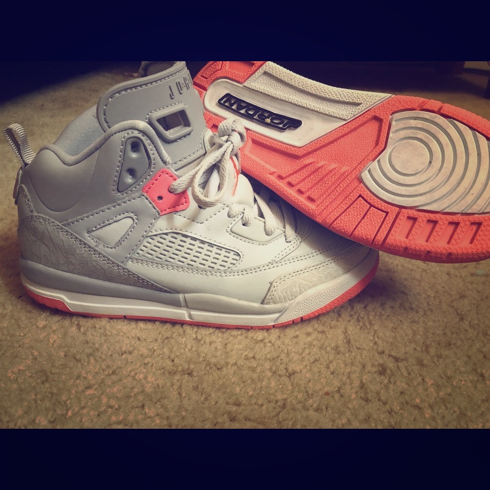 Jordan spikiz 1y